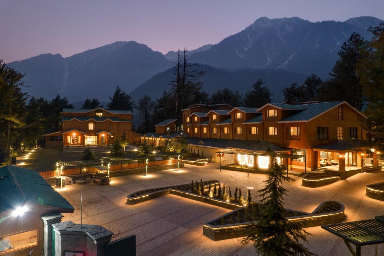Radisson Golf Resort Pahalgām Buitenkant foto